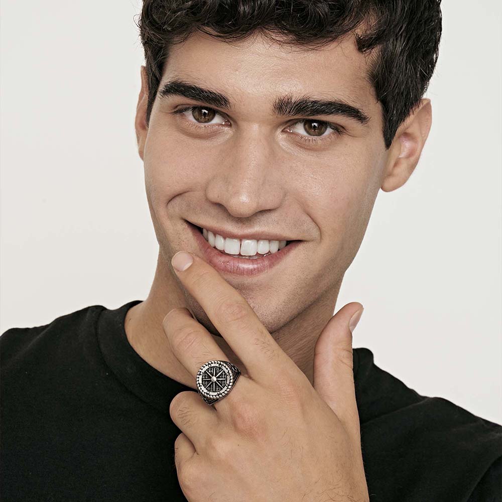 MEN'S STEEL SIGNET RING WITH COMPASS ROSE