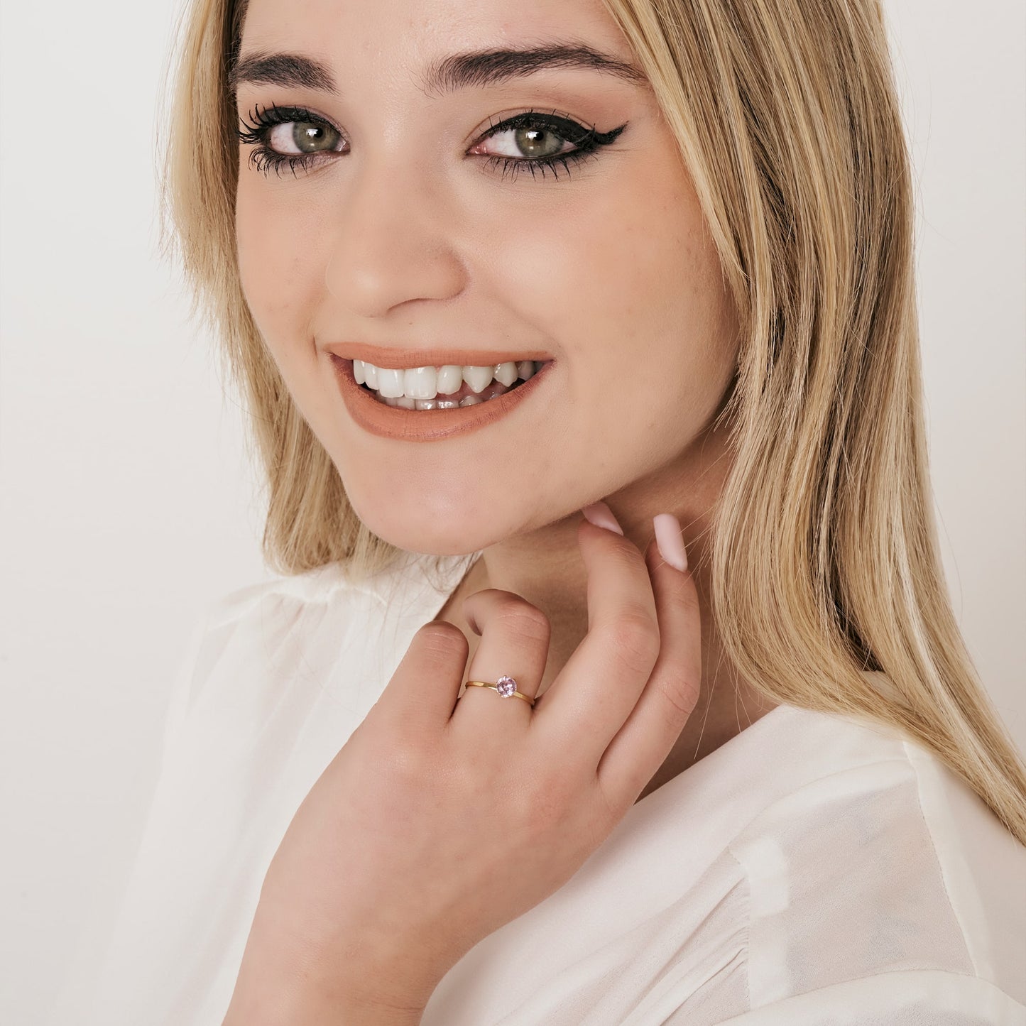 WOMEN'S STEEL SOLITAIRE RING WITH PINK CRYSTAL