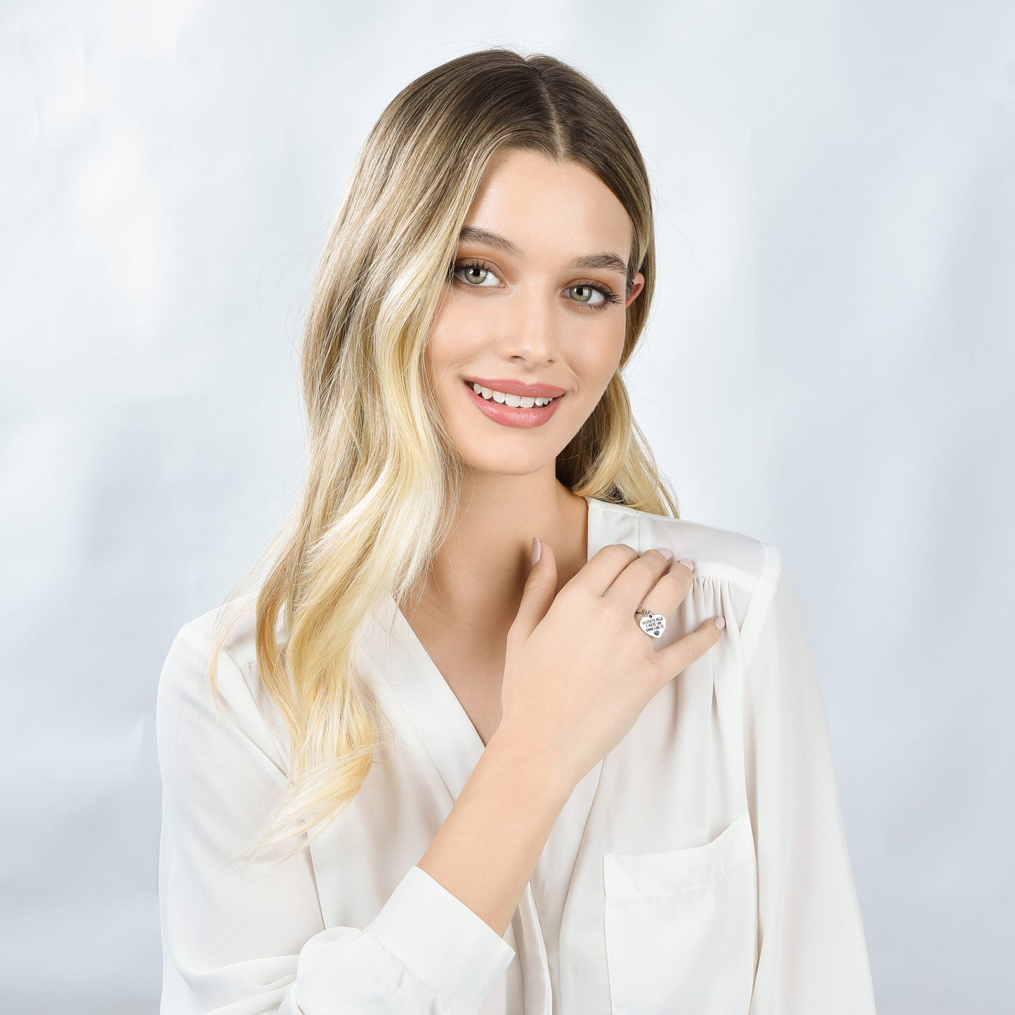 WOMAN'S STEEL RING THE MOST BEAUTIFUL THING IS TO HAVE A MOM LIKE YOU WITH A HEART.