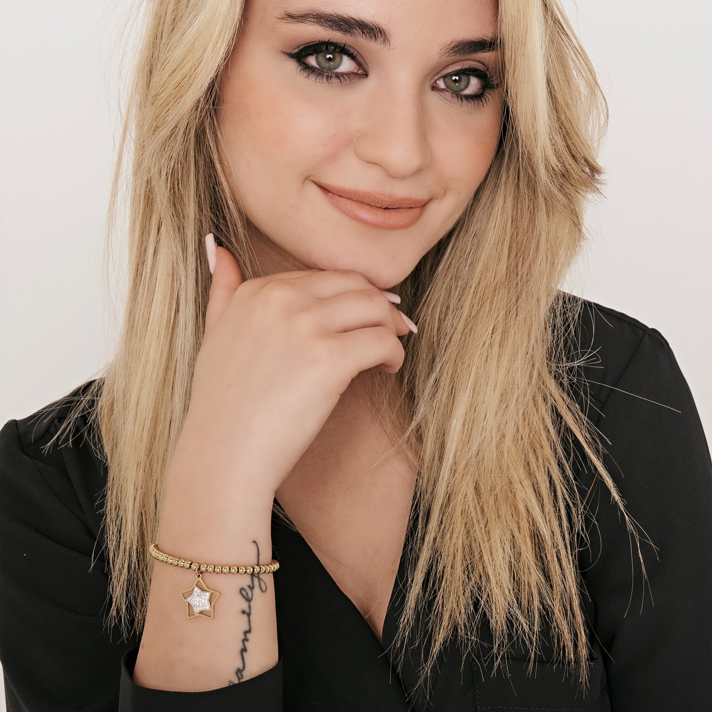 WOMEN'S IP GOLD STEEL BRACELET WITH STAR WITH WHITE CRYSTALS