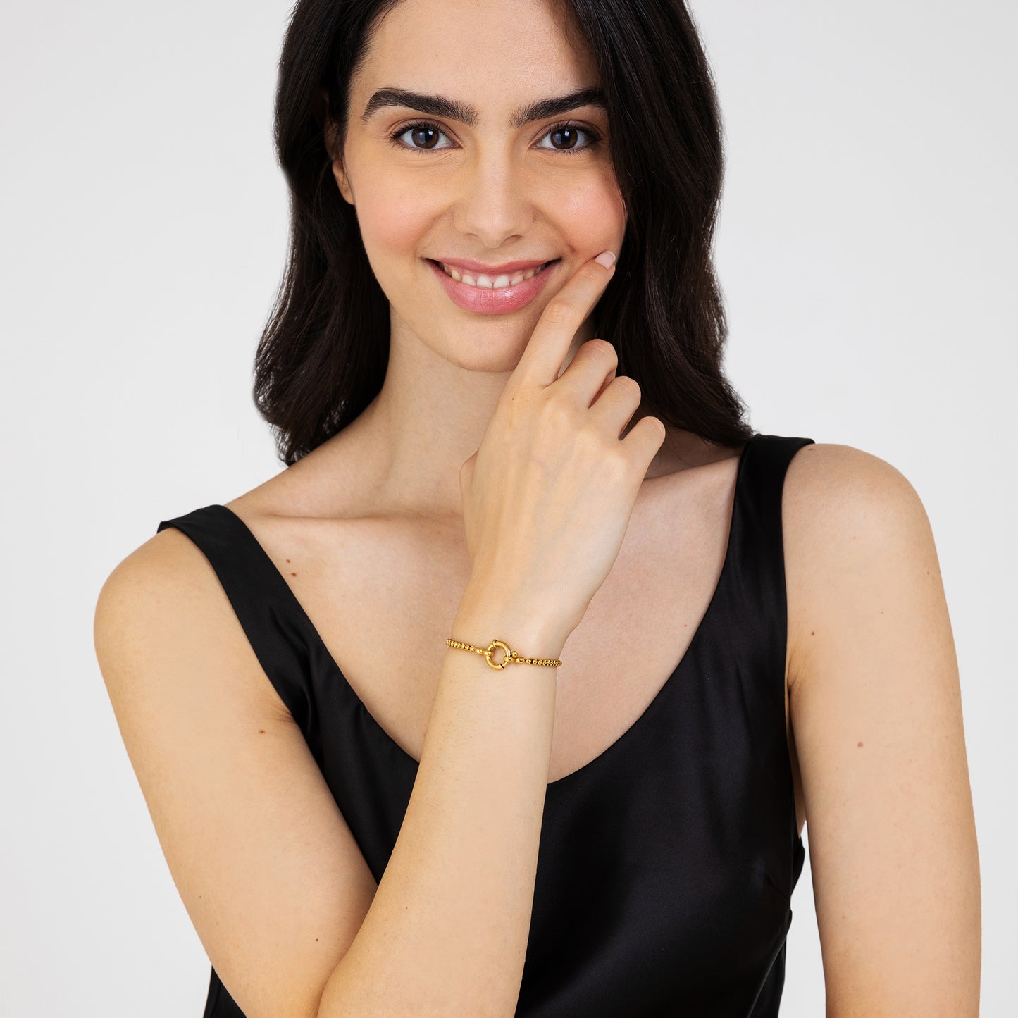 WOMEN'S GOLD STEEL BRACELET WITH HOOP