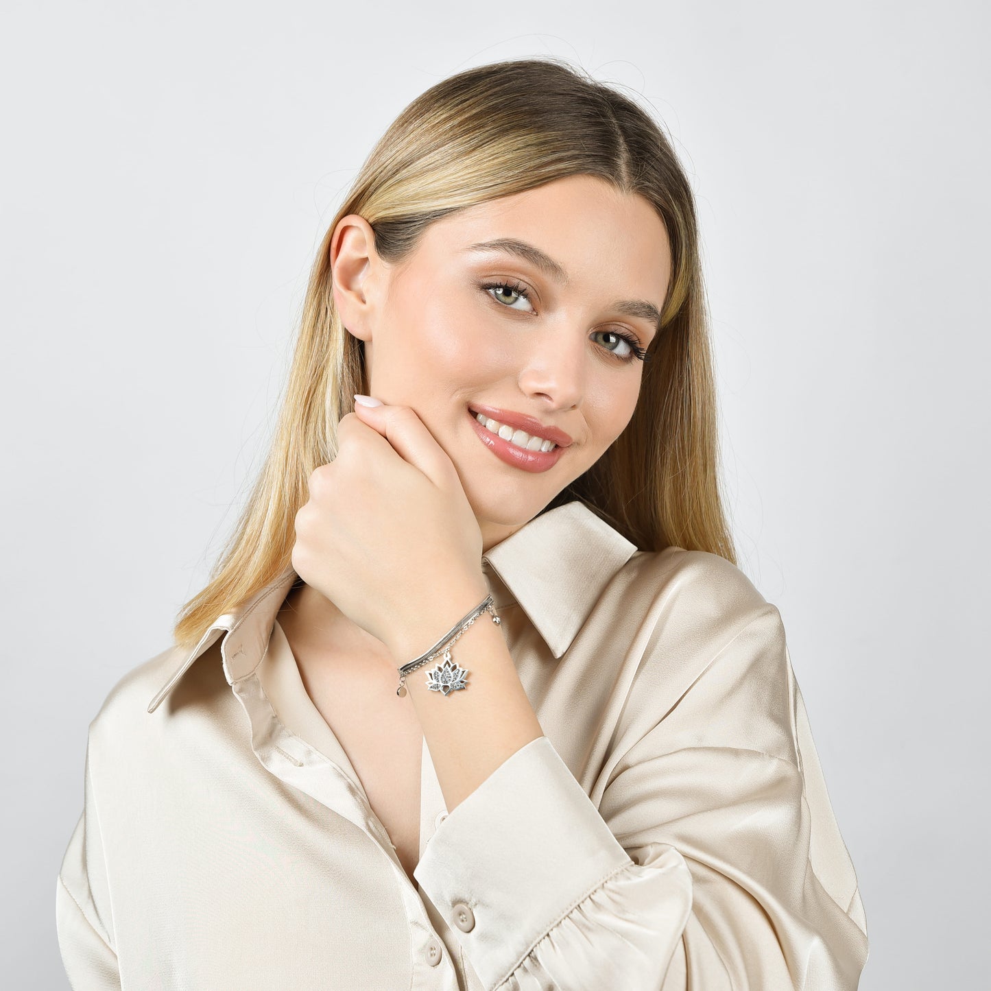 WOMEN'S STEEL LOTUS FLOWER BRACELET WITH WHITE CRYSTALS