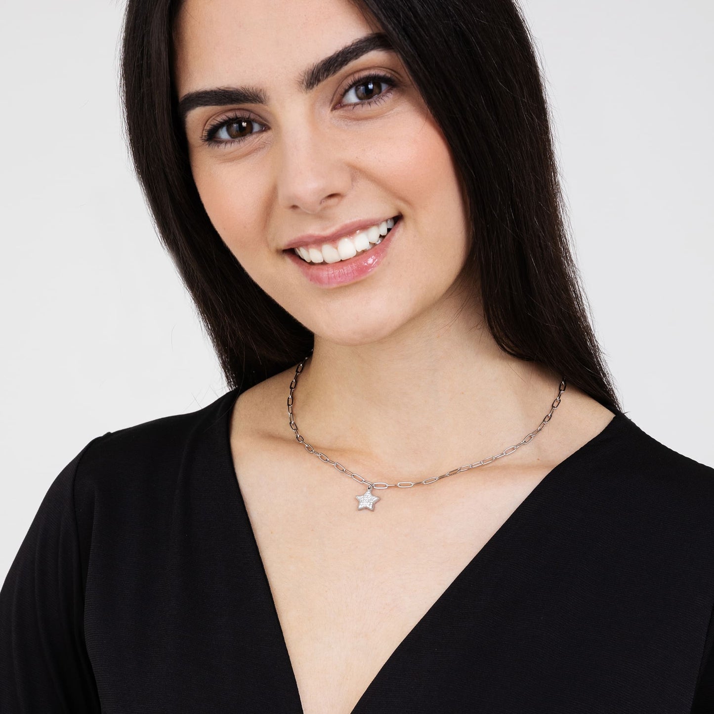 WOMEN'S STEEL NECKLACE WITH STAR AND WHITE CRYSTALS AND CHAIN LINK