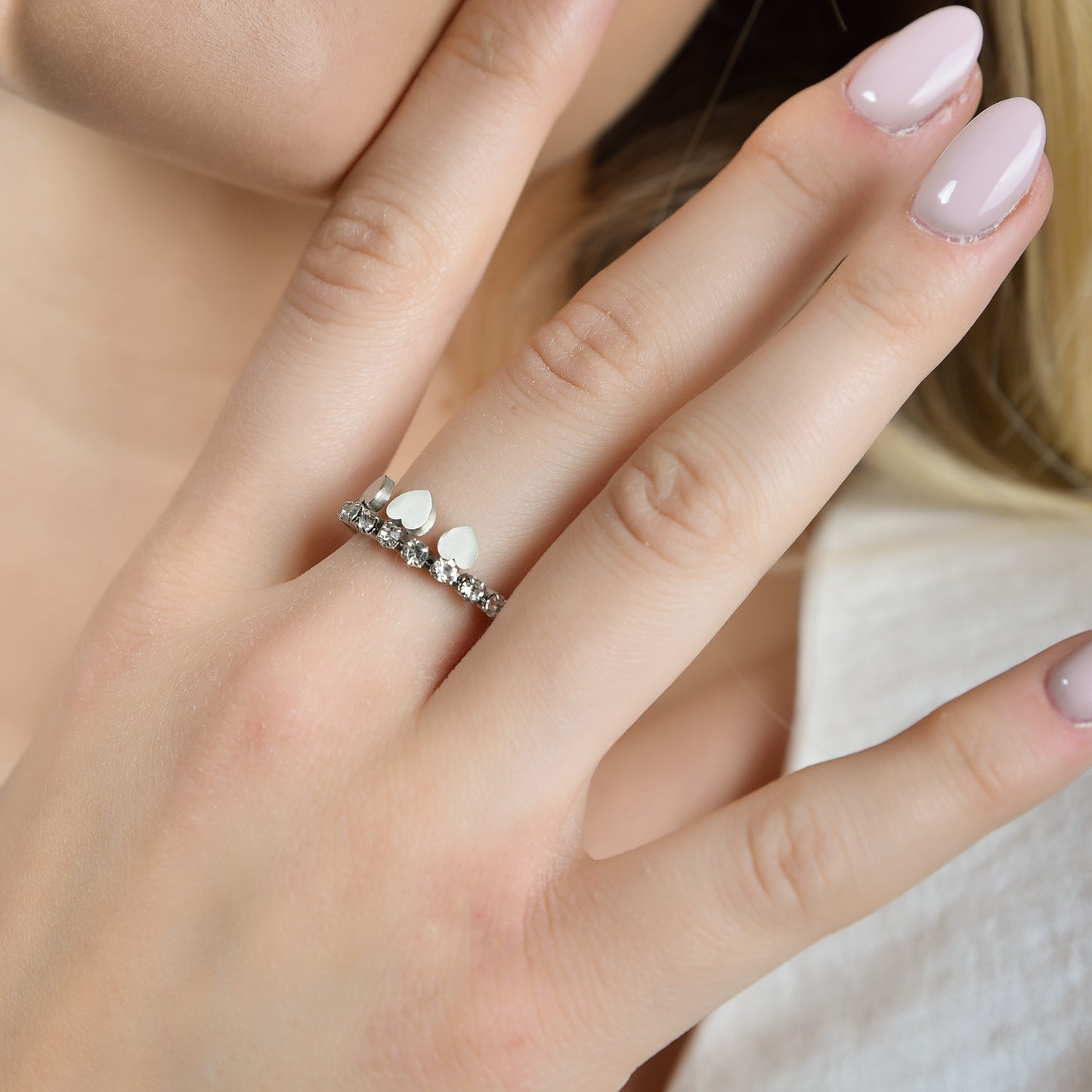 WOMAN'S RING IN STEEL WITH WHITE CRYSTALS AND HEARTS Luca Barra