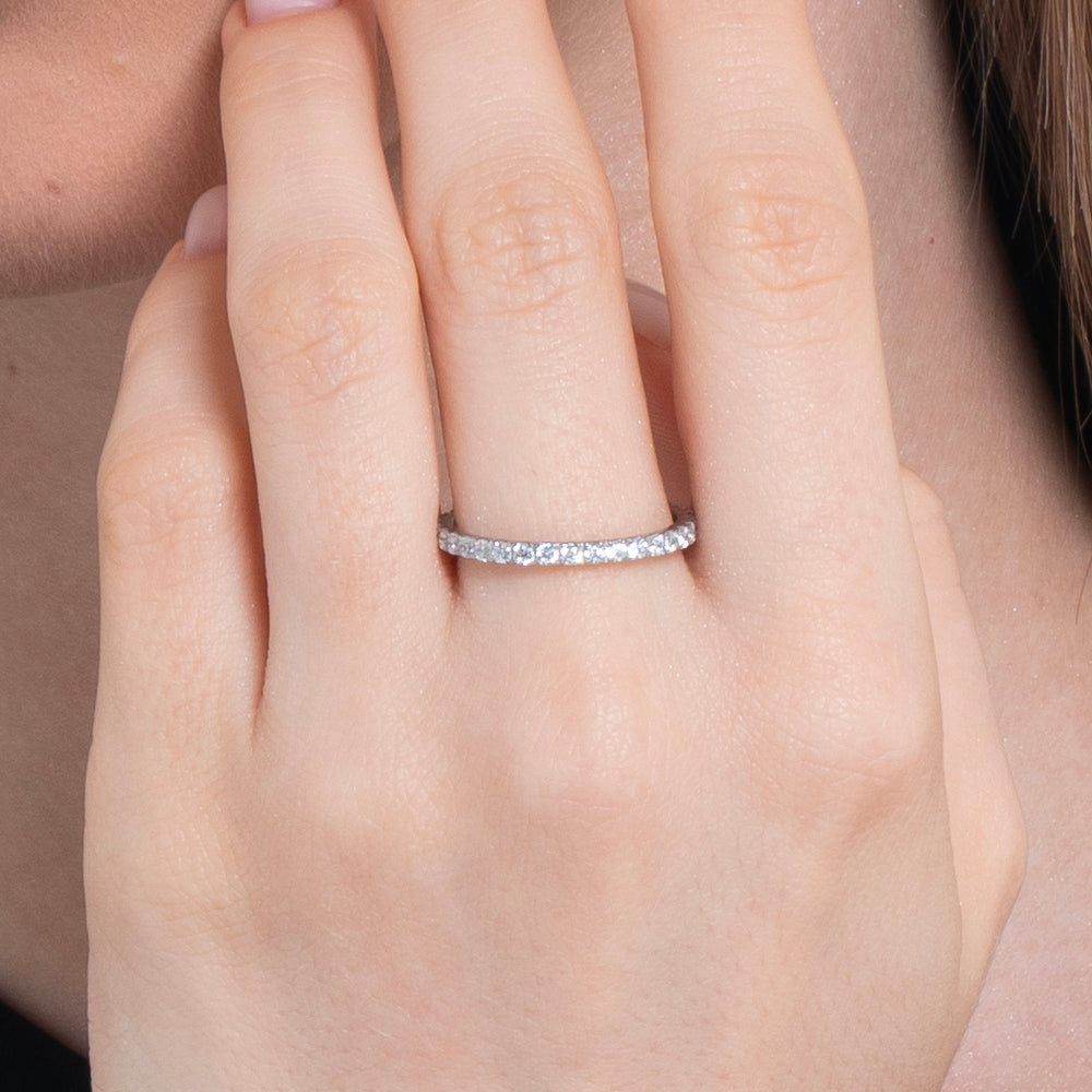 WOMEN'S STEEL RING WITH WHITE CRYSTALS