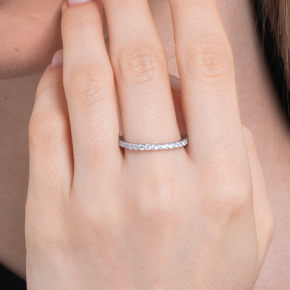 WOMEN'S STEEL RING WITH WHITE CRYSTALS