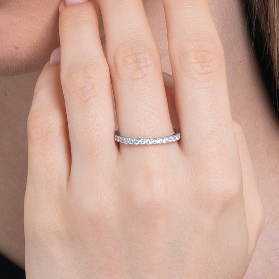 WOMEN'S STEEL RING WITH WHITE CRYSTALS