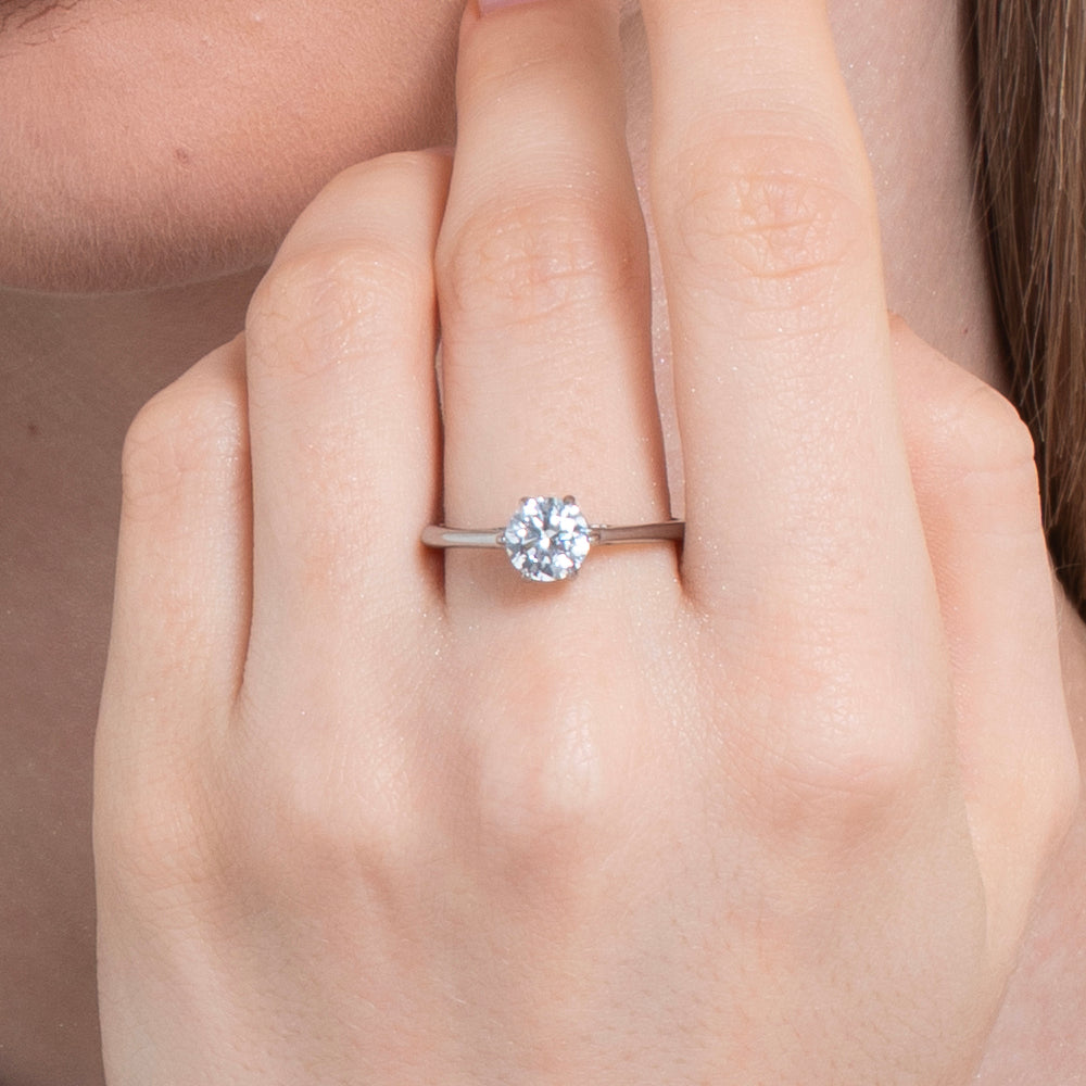 WOMEN'S STEEL RING WITH WHITE CRYSTAL