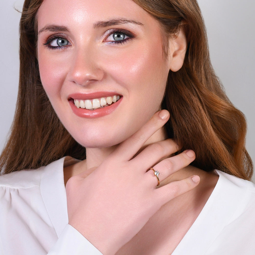 WOMAN STEEL RING