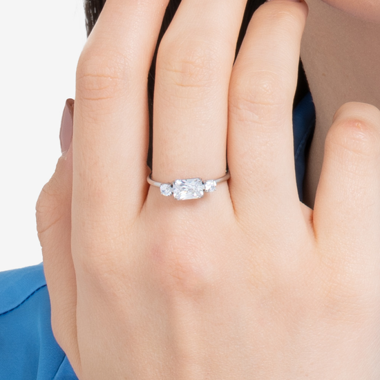 ANELLO DONNA IN ACCIAIO CON ZIRCONI BIANCHI