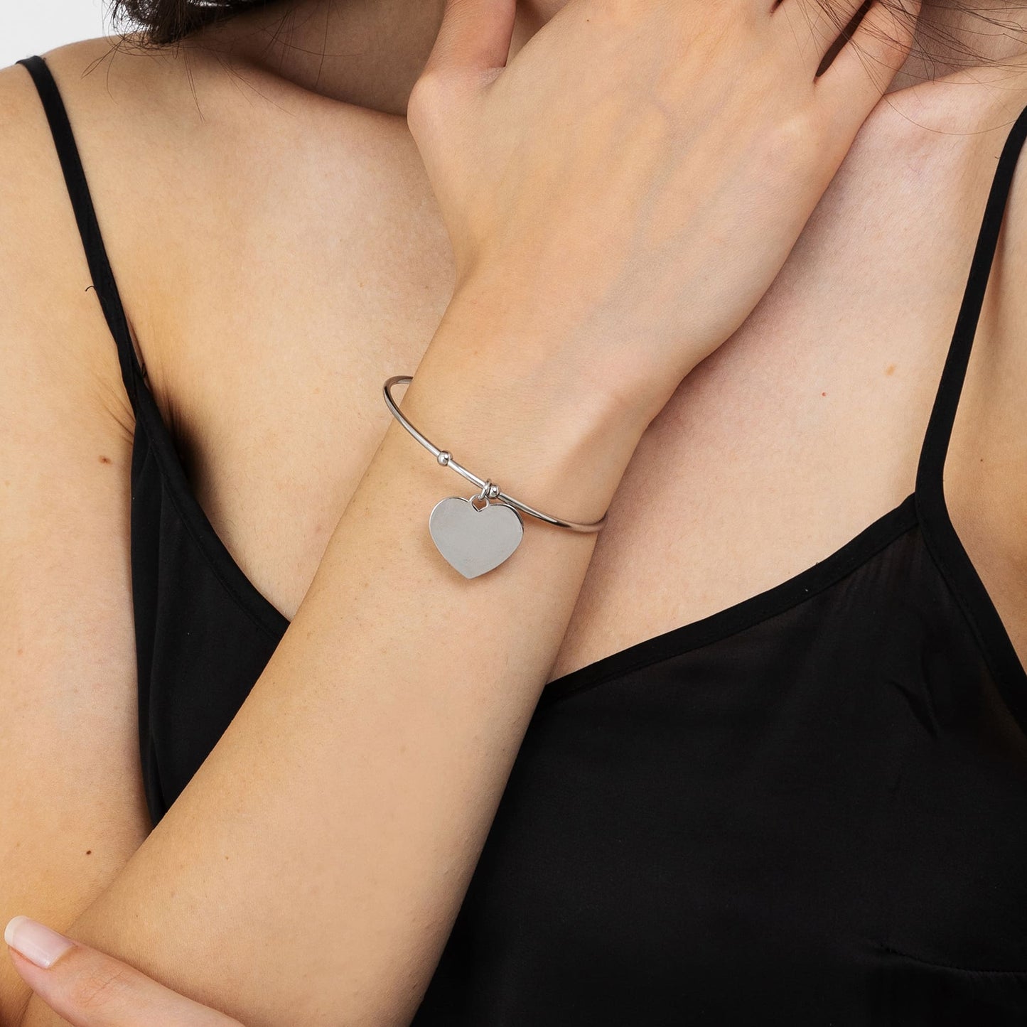 WOMEN'S PERSONALIZED STEEL HEART BRACELET