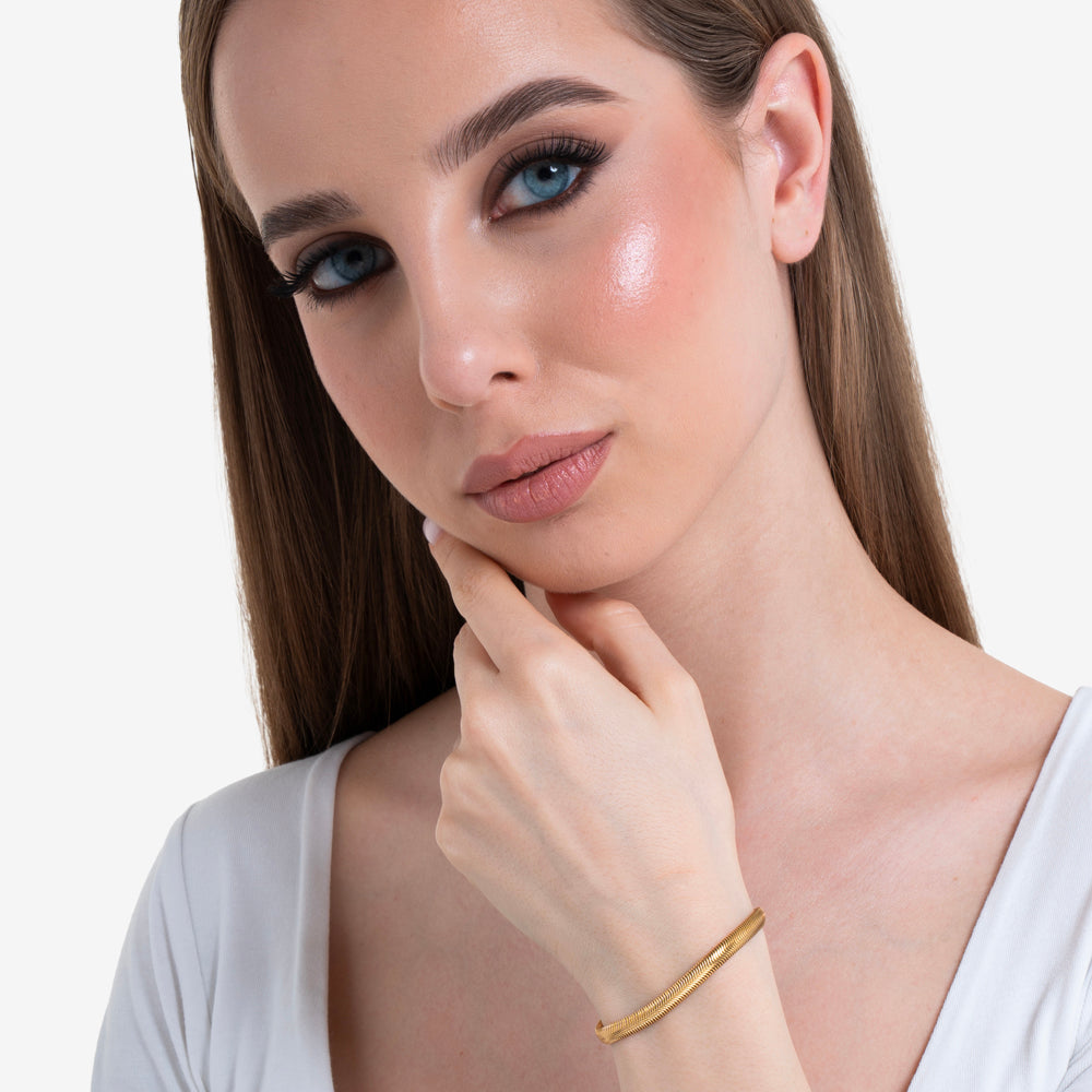 GOLD STEEL WOMEN'S BRACELET