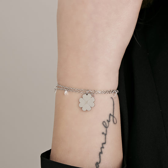 WOMEN'S IP GOLD STEEL BRACELET WITH STAR