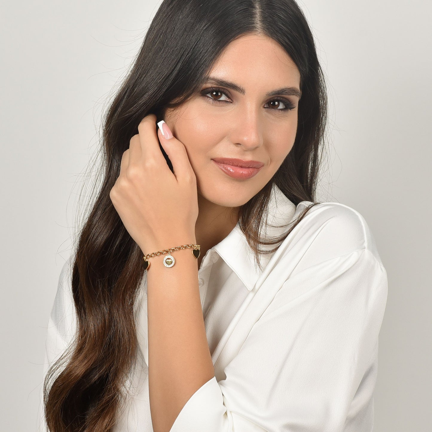 WOMEN'S STEEL BRACELET WITH HEARTS AND WHITE CRYSTALS