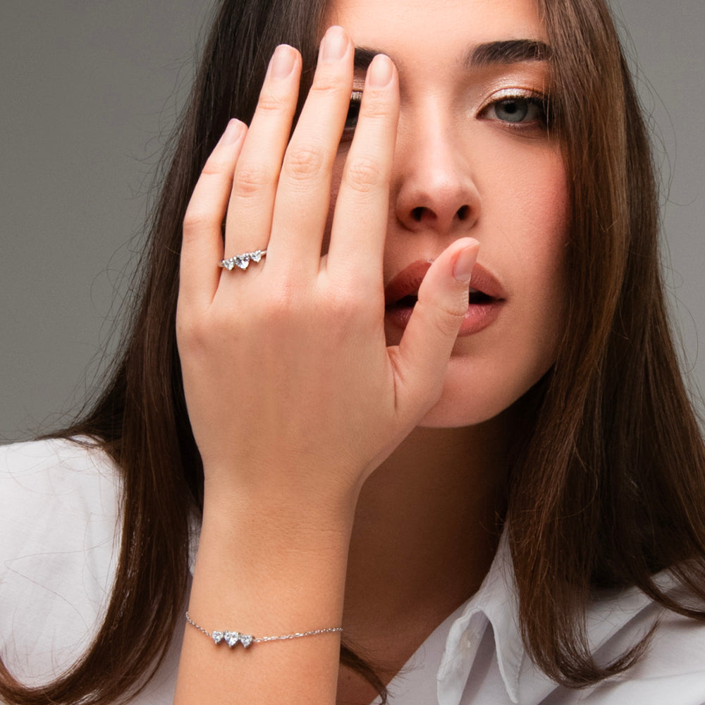 BRACCIALE DONNA IN ACCIAIO CON CUORI CON ZIRCONI BIANCHI