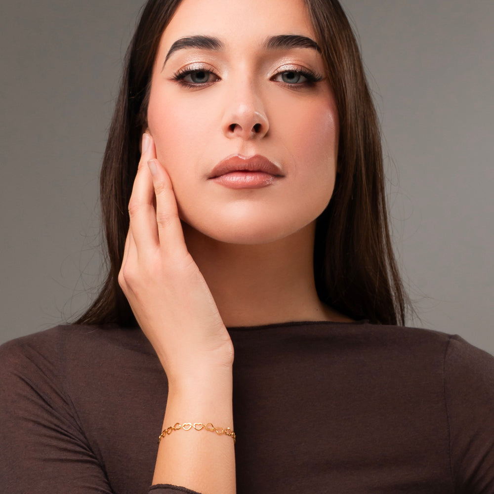 WOMEN'S IP GOLD STEEL BRACELET WITH HEARTS