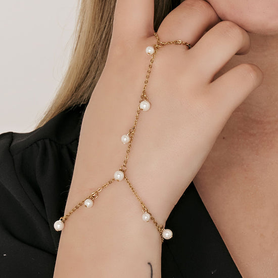 WOMEN'S STEEL KISSING BRACELET WITH WHITE PEARLS