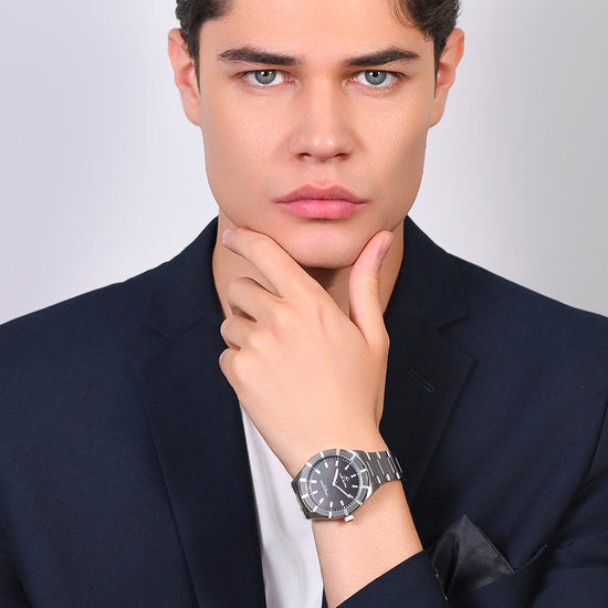 BLACK DIAL STEEL MEN'S WATCH