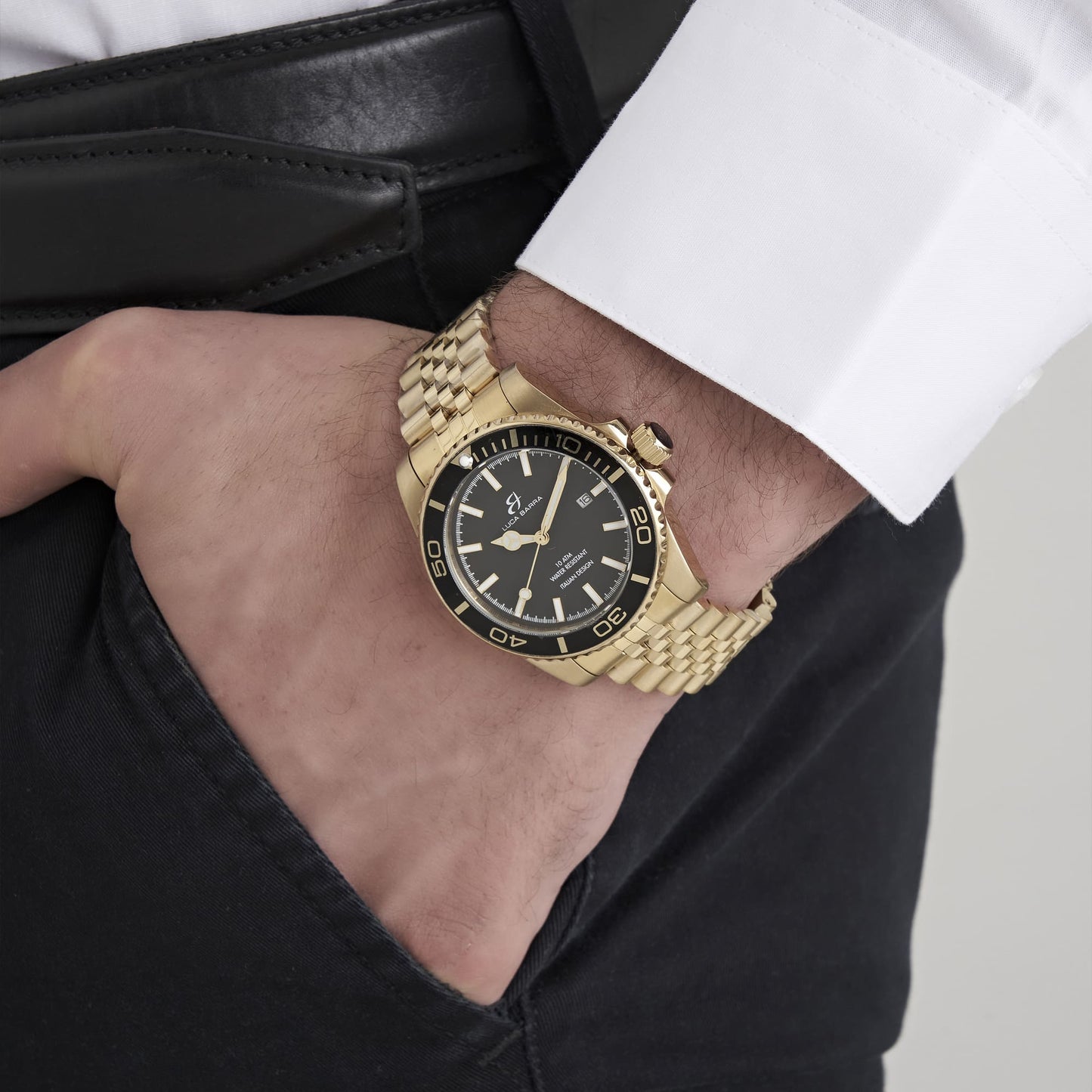 IP GOLD STEEL CASE WATCH BLACK DIAL