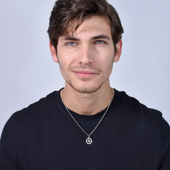 STEEL MEN'S NECKLACE WITH COMPASS ROSE