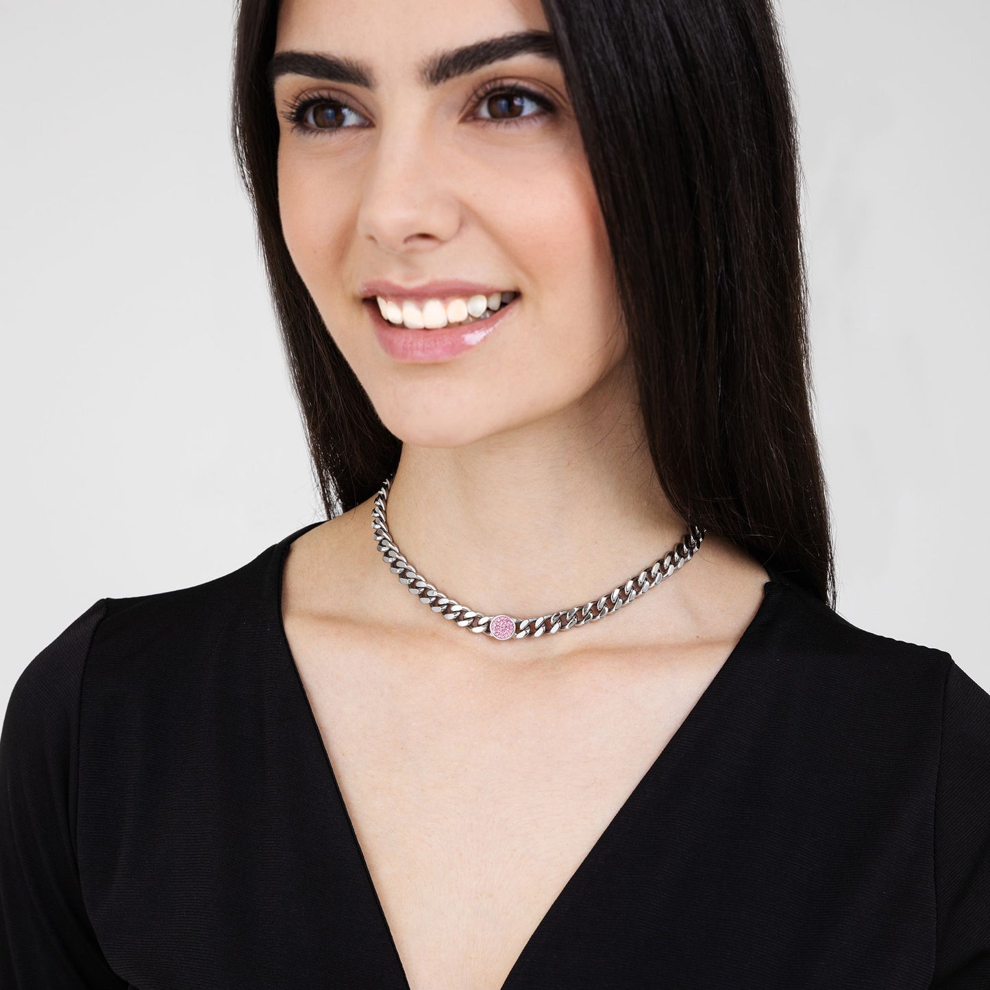 WOMEN'S STEEL NECKLACE WITH CRYSTALS