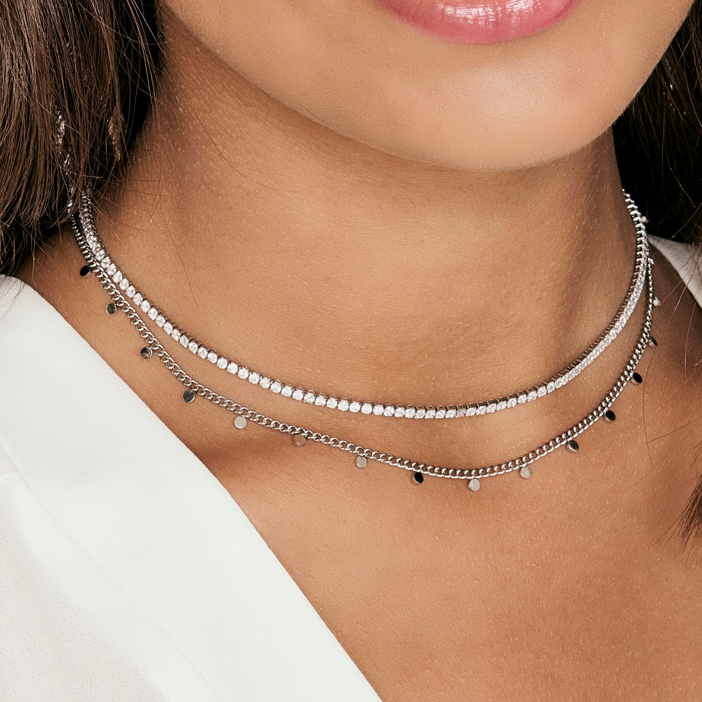WOMEN'S STEEL NECKLACE WITH WHITE CRYSTALS
