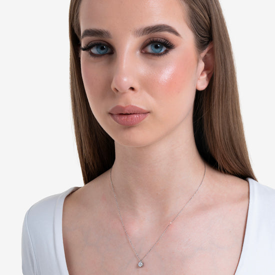 Carica immagine nella Galleria COLLANA DONNA IN ACCIAIO  CON CRISTALLO BIANCO
