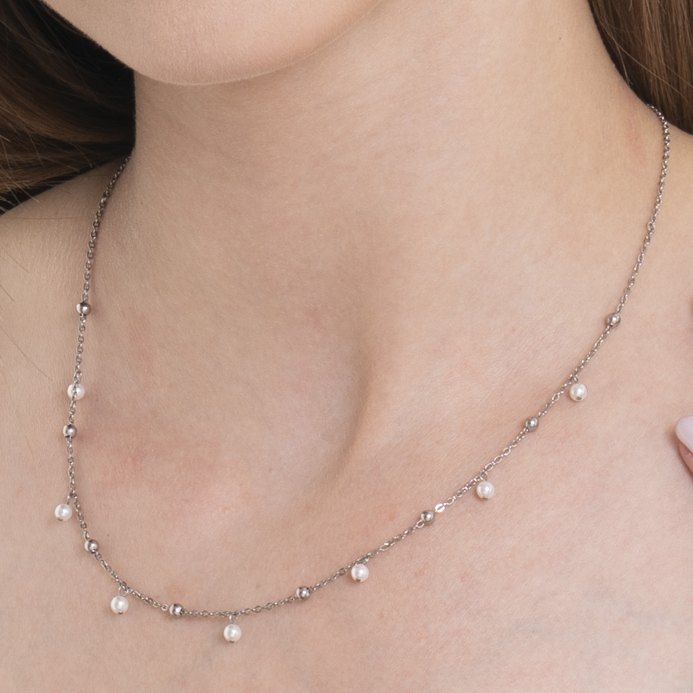 WOMEN'S STEEL NECKLACE WITH WHITE PEARLS