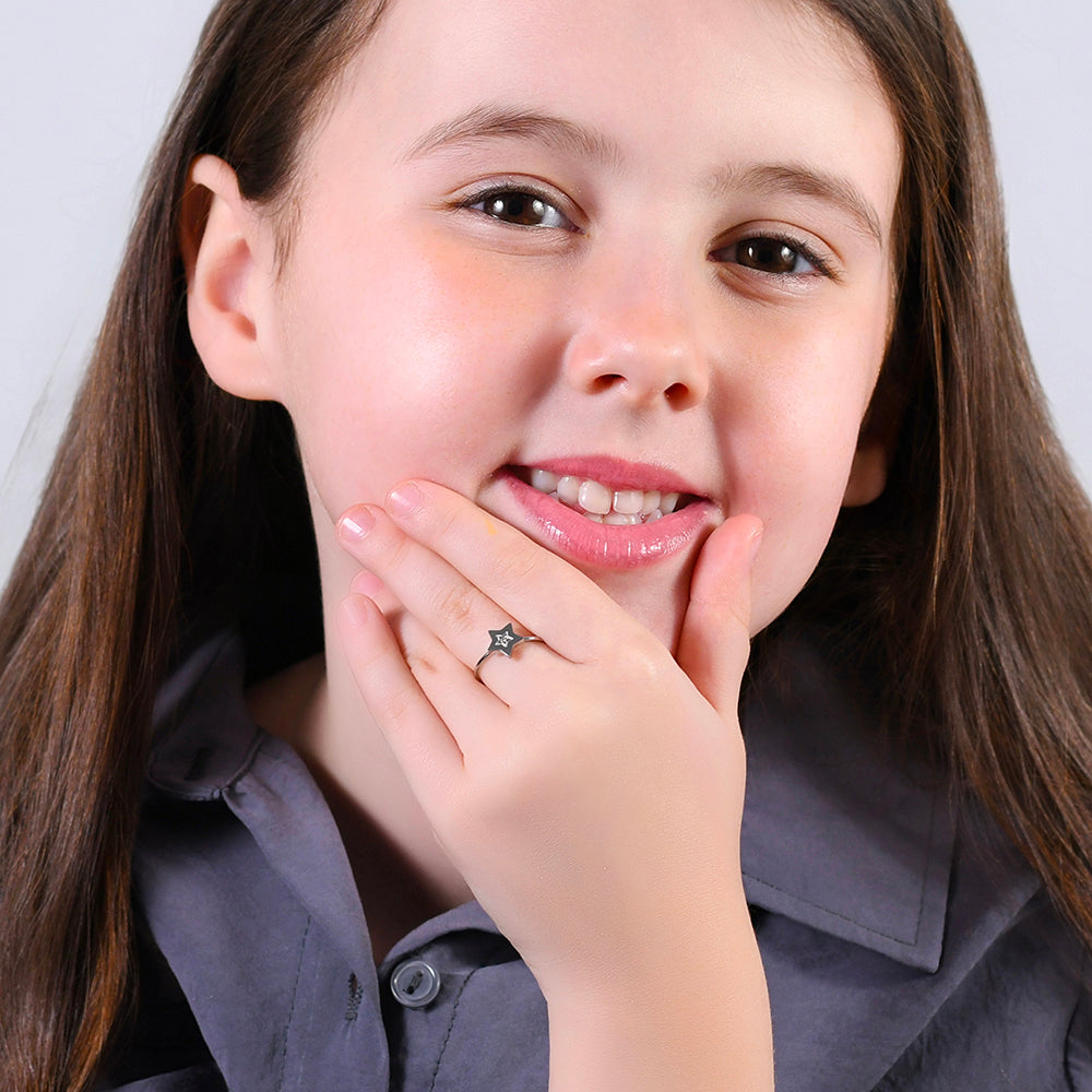 GIRL STEEL RING WITH STAR