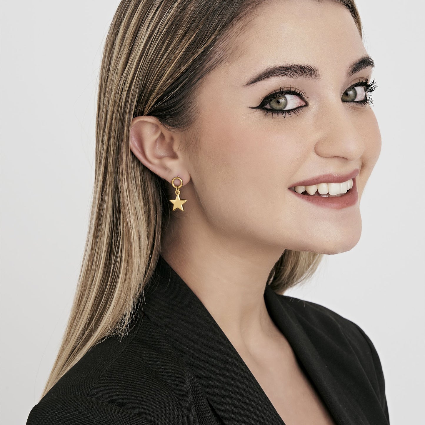 WOMEN'S IP GOLD STEEL EARRINGS WITH STAR