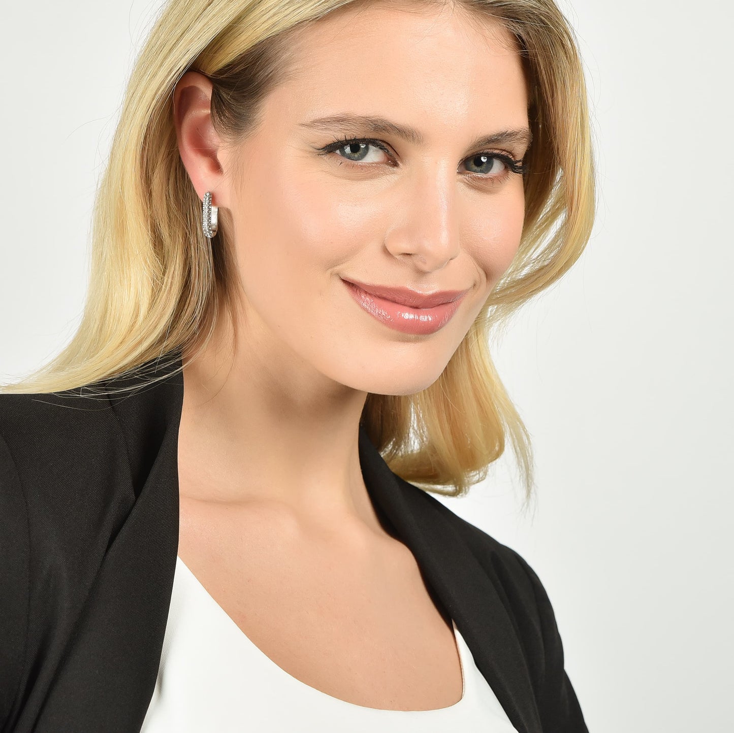 WOMEN'S STEEL EARRINGS WITH WHITE CRYSTALS