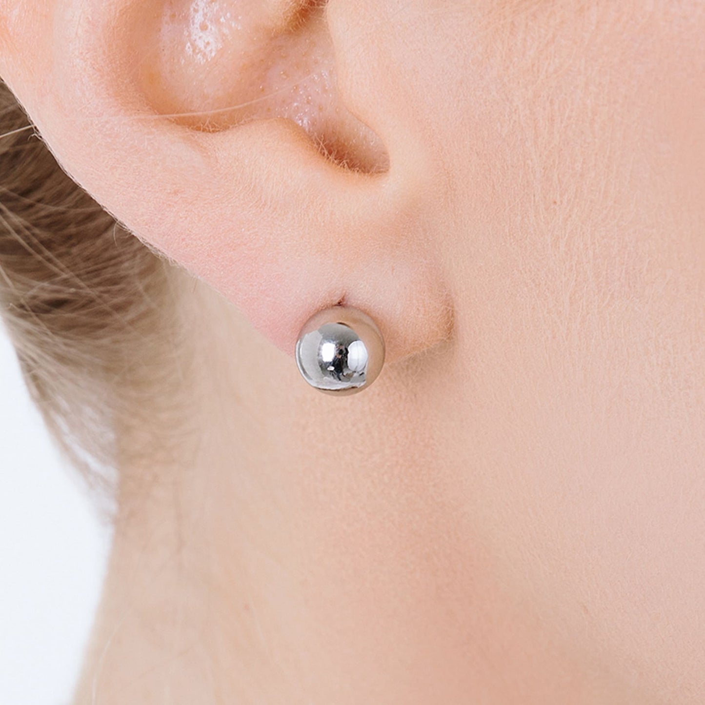 WOMEN'S STEEL EARRINGS WITH SPHERE
